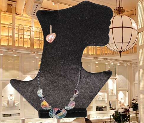 Exhibidor figura femenina para collares y aretes