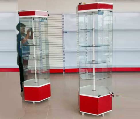 Venta de Vitrinas octagonales de 60 x 200 de alto, con luz de led