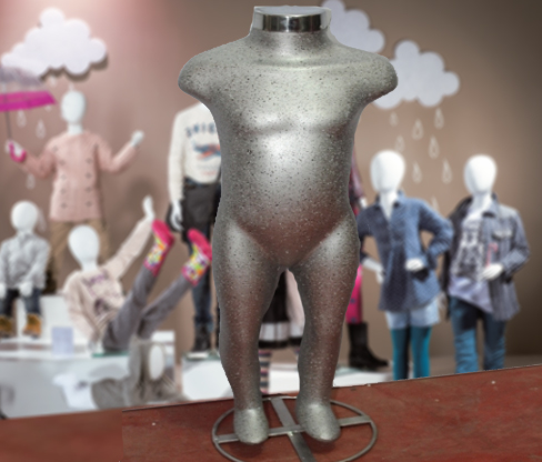 Maniquí de niño y niñas para exhibir ropa infantil